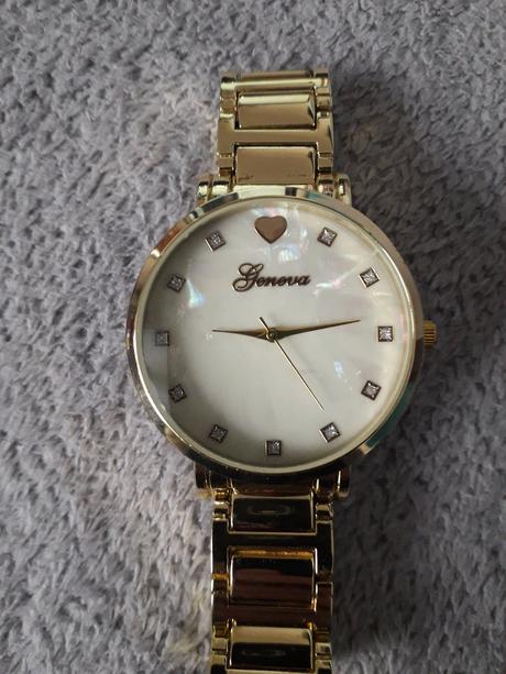 Damske hodinky, 