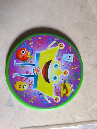 Lietajúci tanierik_toperin,