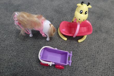 Doplnky pre bábiku 3 sety,