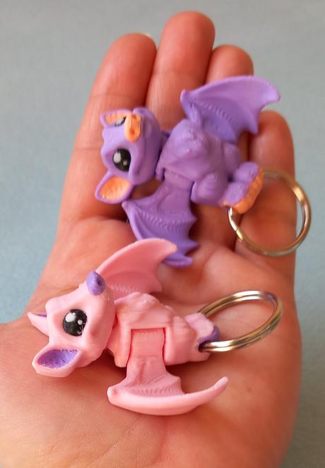 Kľúčenka z 3d netopier s úsmevom,