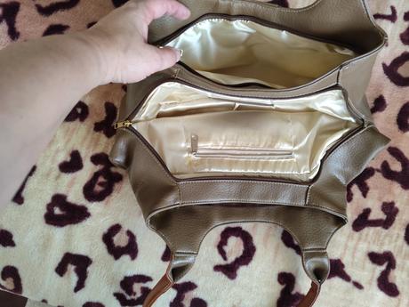 Hnedá koženná kabelka michael kors, nemá štítok, michael kors