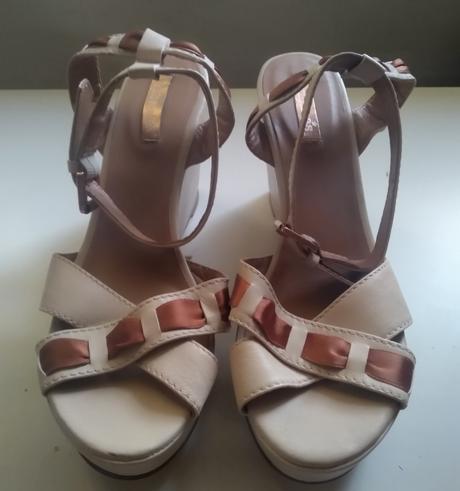 Znackove sandale, 39