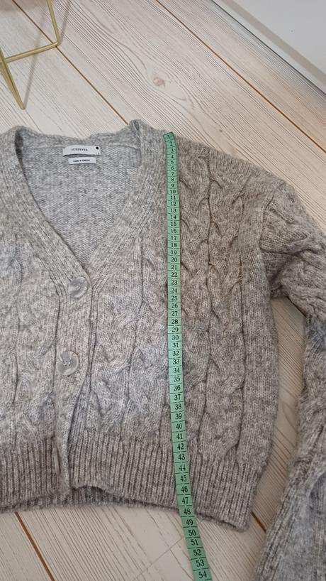 Kardigan reserved, reserved,s