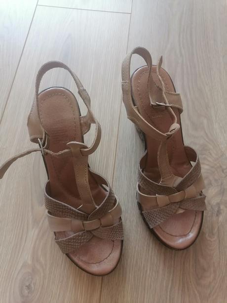 Sandále na platforme, 38