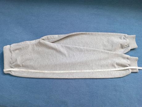 Tepláky, veľ. 146, super stav, 146