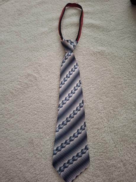 Zaujímavá kravata, 134