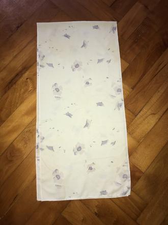 Tenký krásny šál, šatka,