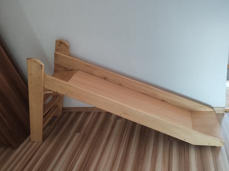 Drevená šmýkačka, 