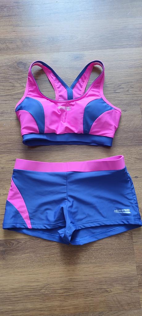 Plavecké plavky, 38