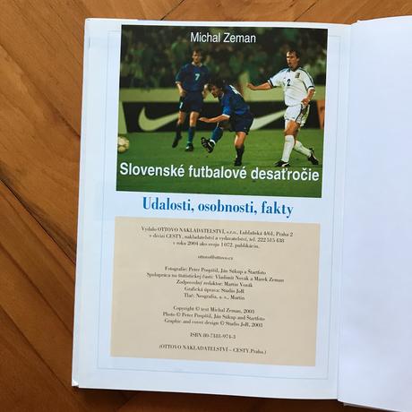 Kniha- slovenské futbalové desaťročie,