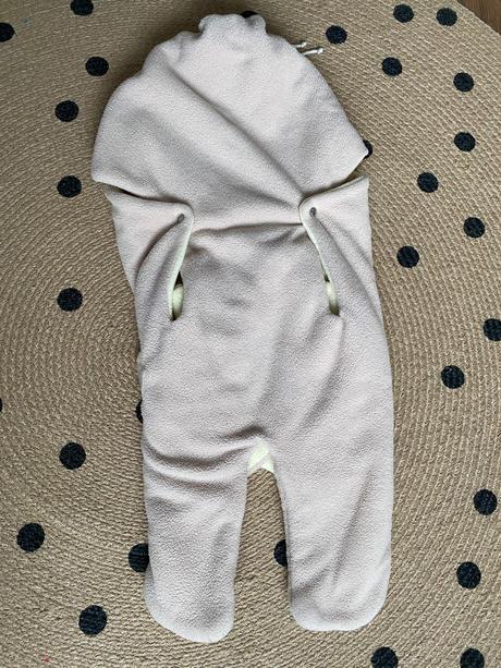 Zimná teplučká zavinovačka aj do autosedačky emite,