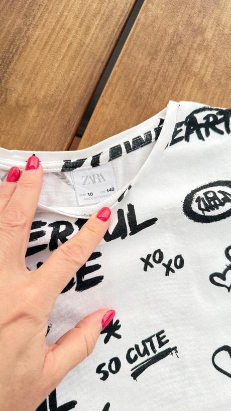 Grafiti tričko, zara,140