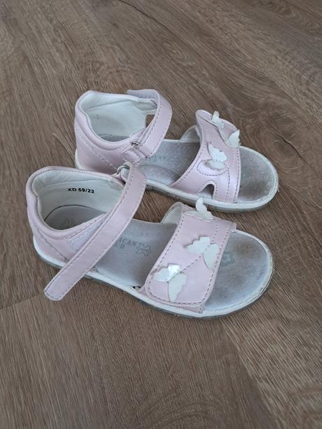 Sandálky, 25