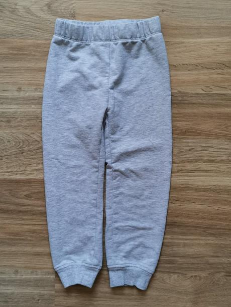 Šedé tepláky 98/104, decathlon,104