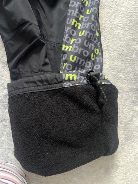 Športové zateplené  nohavice, umbro,152