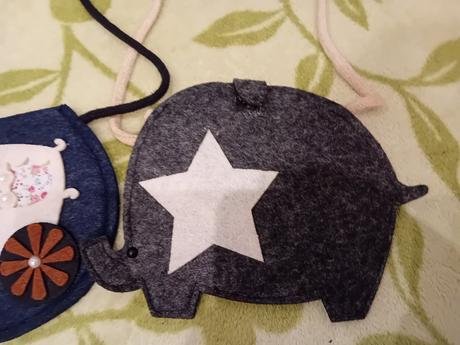 Kabelky pre malú parádnicu, 