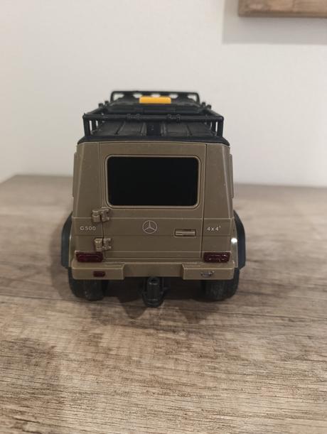 Auto džíp na kemping, 