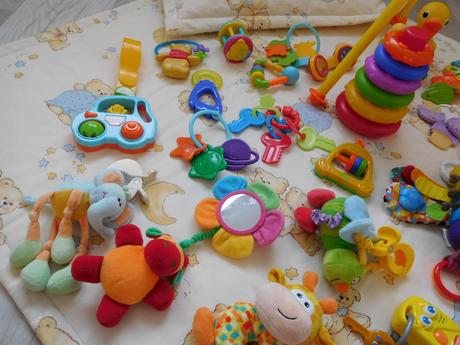 Hrkálky pre najmenších+deka na hranie 2x vankúšik,