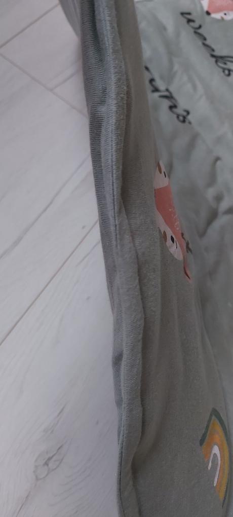 Veľmi milá deka/podložka na fotenie vášho bábätk,