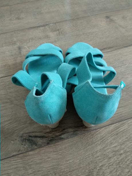 Tyrkysové sandále na platforme, 39