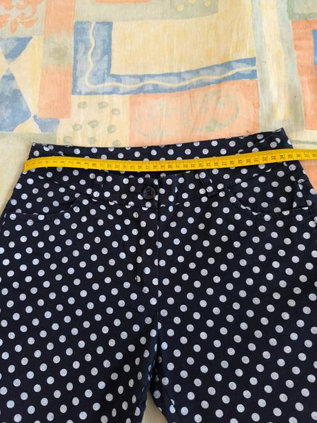 Tmavomodré nohavice, s