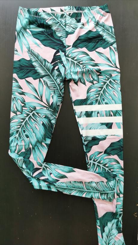 Kvetinové legíny, m / s