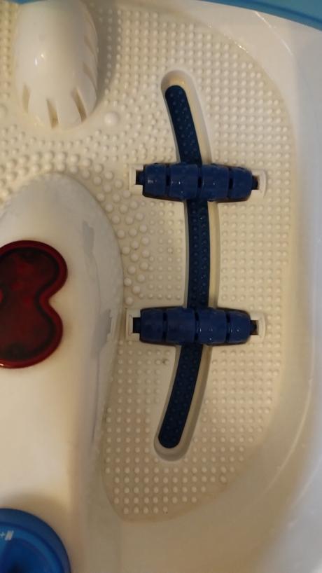 Masázna vanička na nohy, 