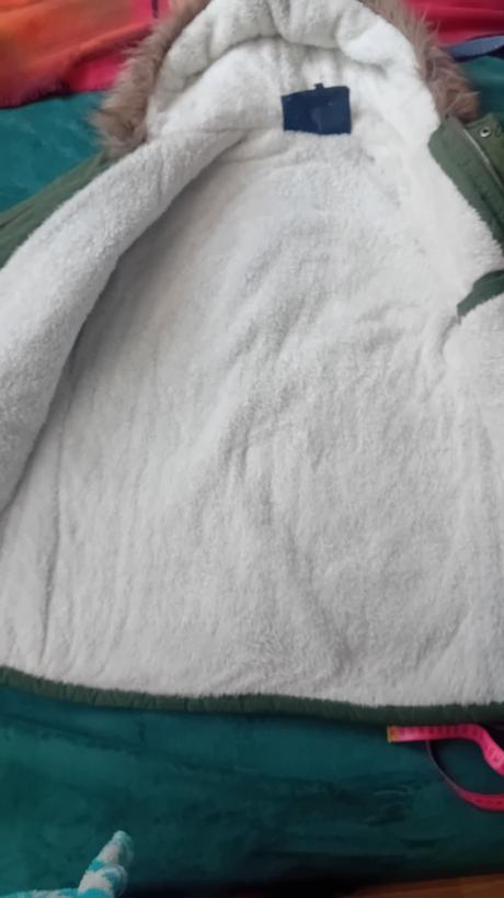 Nová zimna bunda veľkosť xl ale podla mňa uni, xl