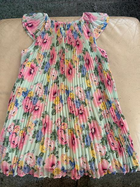 Veselé skladané kvetinkové šaty, h&m,140