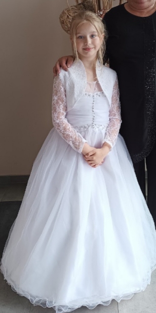 Šaty na prijímanie, 36