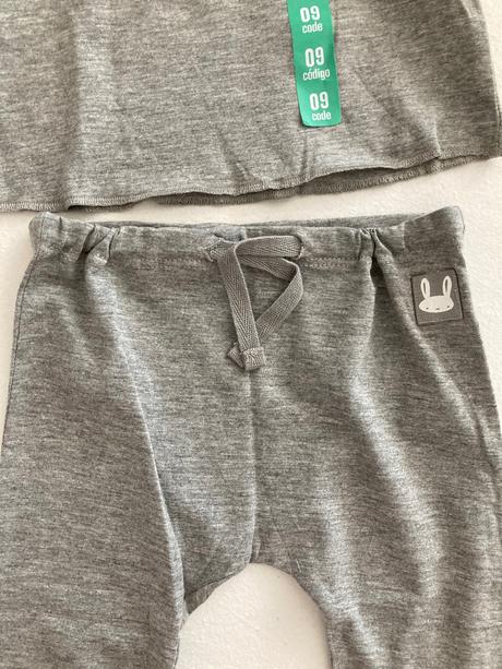 Predam nenoseny komplet leginy a tricka, zara,74