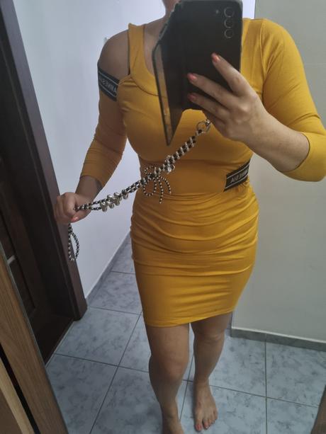 Dámske šaty amnesia, 