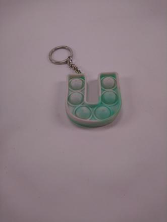 Pop it písmenko u, 6 bublín, klúčenkový prívesok, 