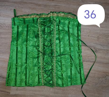 Korzet, 36