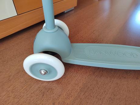 Banwood eco trojkolesová kolobežka - teal,