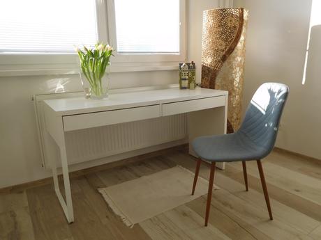 Stol písací biely  142 x 50 cm + stolička pevná,, 