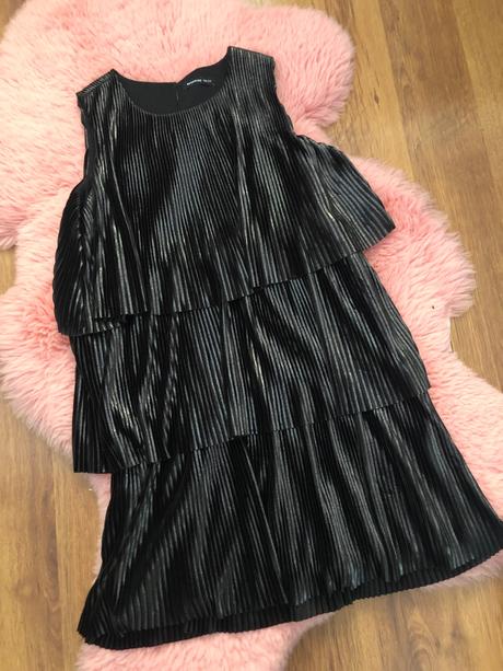 Saty volanikove, reserved,152