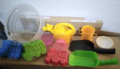 Hračky do piesku vody  krhla formičky vlak lopatka, 