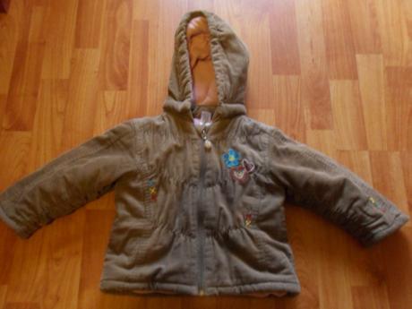 Zimna bundicka vel.86 cena 7,50 eur, baby club,86