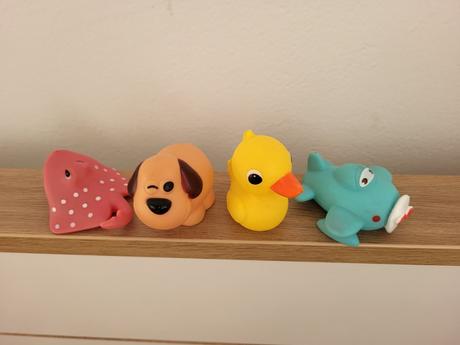 Gumené hračky do vody, 