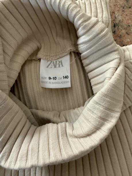 Dievčensky rolak zn.zara na 9-10 rokov, zara,146