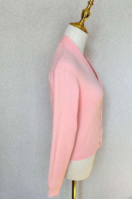 Svetrík v cukríkovej ružovej z botany vlny, xs