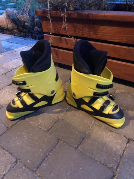 Lyziarky, rossignol,38