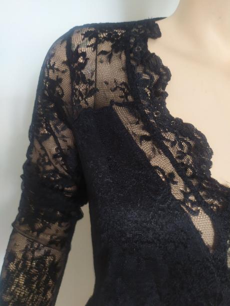 67 _ cierne elegantne saty  cipkovane 1xoblecene, river island,s