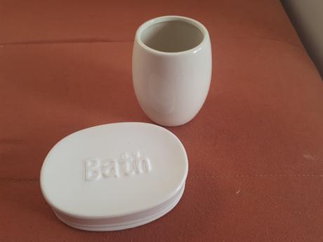 Keramicky pohar napr. na zub.kefky,