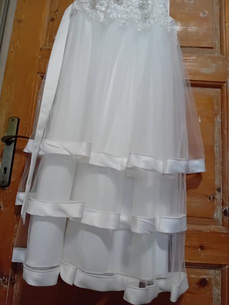 Šaty na prijímanie,top stav,cena už s obyc.postou, 140