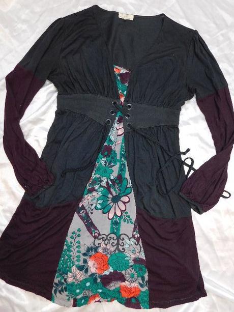 Luxusne pekne upletove saty, s