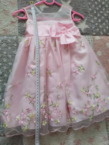 Slávnostné šatky, 92