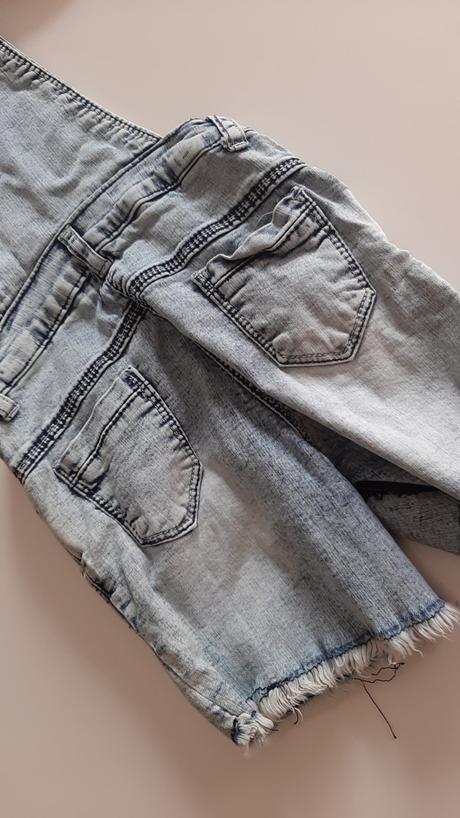 Šortky na traky, 128