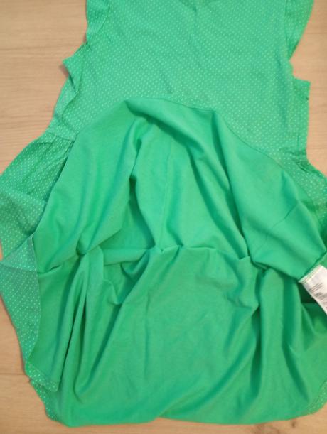 Zelené šaty s bodkami, h&m,140